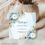 Elegante Etiqueta de Casamento Floral em Azul Poei<br><div class="desc">✅ Para encontrar itens correspondentes,  procure por 210W em minhas coleções ✅</div>