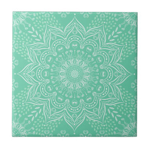 Elegante Light Green Boho Mandala