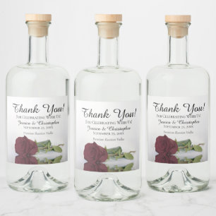 Elegante Refletindo Casamento com Rosa de Borgonha