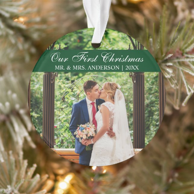 Elegante Script Verde Nosso Primeiro Ornamento De  (Árvore)