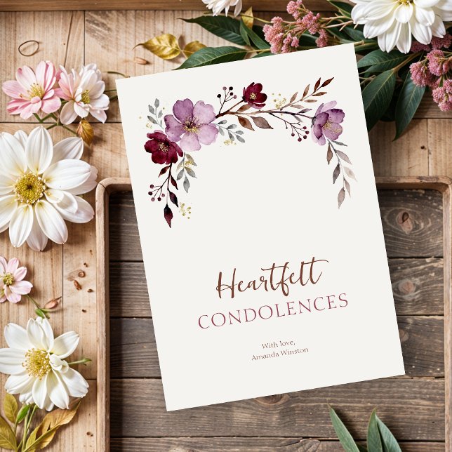 Elegantes Tons Burgundy Botânicos de Simpatia (Elegant Botanical Burgundy Tones Branches and Flowers Sympathy Card Design.)