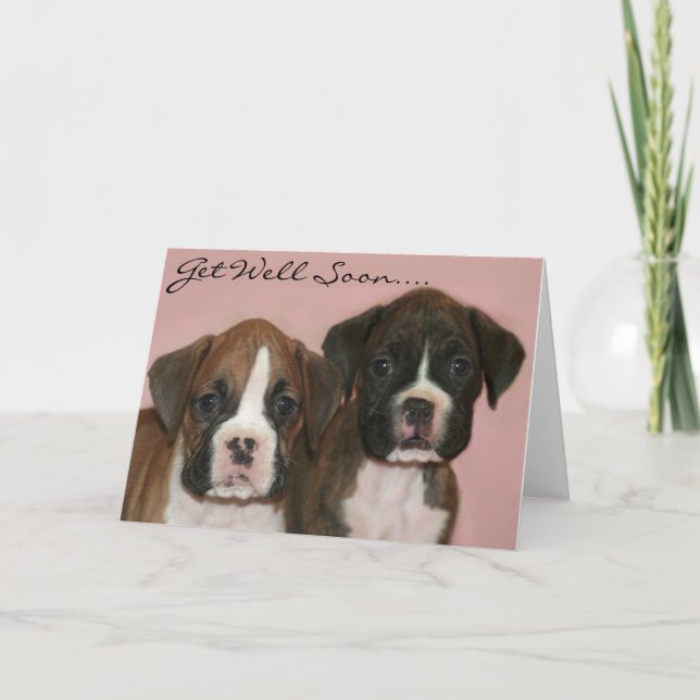 Em breve, o cartão de saudação Boxer Puppies (Frente)