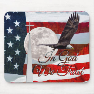 Em Deus Nós Confiamos Mouse Pad