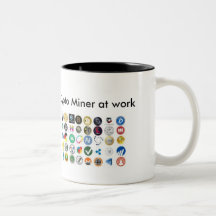 A caneca de café cripto do mineiro