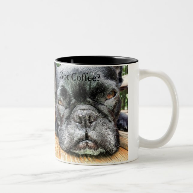 Em Dois Tons A rainha FiFi obteve a caneca de café (Direita)