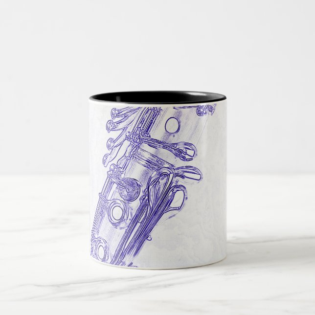 Em Dois Tons Caneca de café azul do desenho do clarinete (Centro)