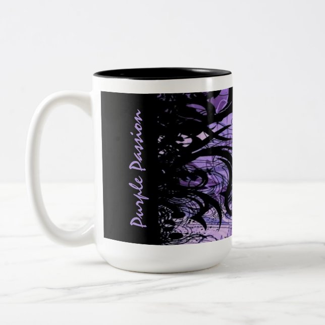 Em Dois Tons Caneca de café com padrão gótico preto e roxo (Esquerda)