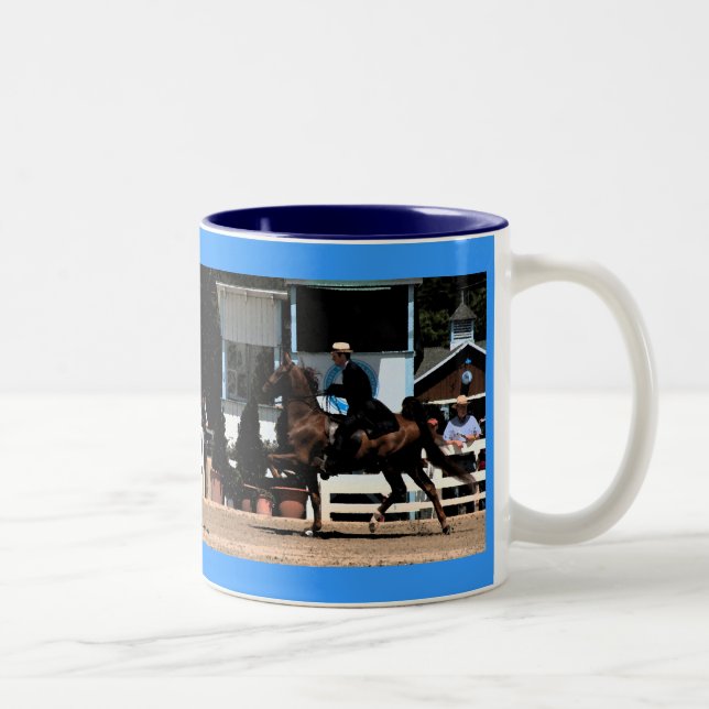 Em Dois Tons Caneca de café da mostra do cavalo (Direita)