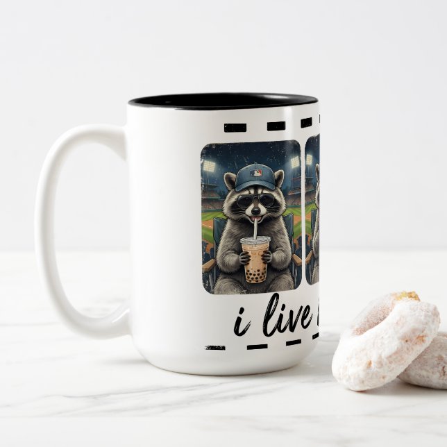 Em Dois Tons Caneca de Café de Beisebol de Guaxinim Engraçado – (Com Donut)