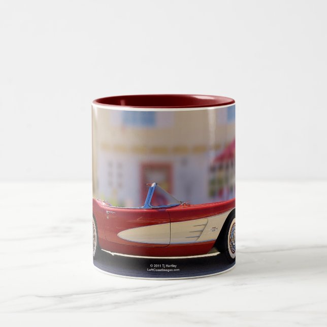 EM DOIS TONS CANECA DE CAFÉ DE CORVETA (Centro)