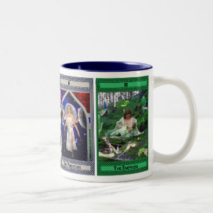 Em Dois Tons Caneca de café do cartão de Tarot