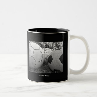 Em Dois Tons Caneca de café do futebol