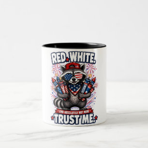 Em Dois Tons Caneca de Café do Guaxinim de Fogos de 4 de Julho