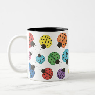 Em Dois Tons Caneca de café dos joaninhas dos lotes O