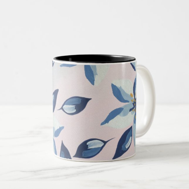 Em Dois Tons Caneca de café floral azul. (Frente Esquerda)
