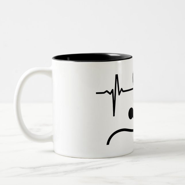 Em Dois Tons Caneca de café para médicos (Esquerda)