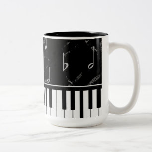 Em Dois Tons Caneca de café preto e branco da música do piano