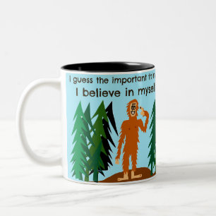 Em Dois Tons Eu acredito a caneca de café
