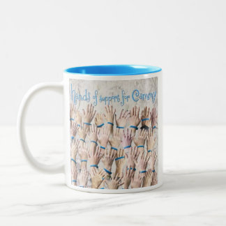 Em Dois Tons Mãos para a caneca de café de Cammy