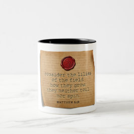 Em Dois Tons MATEUS 6:28 - Caneca de Café