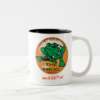 Em Dois Tons Sociedade secreta da caneca de café do sapo