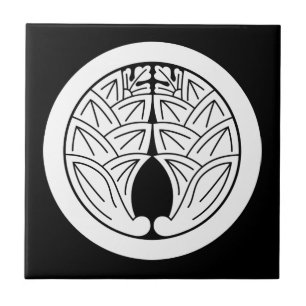 Embrulhando gingers japoneses em círculo