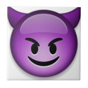Emoji impertinente enfrenta