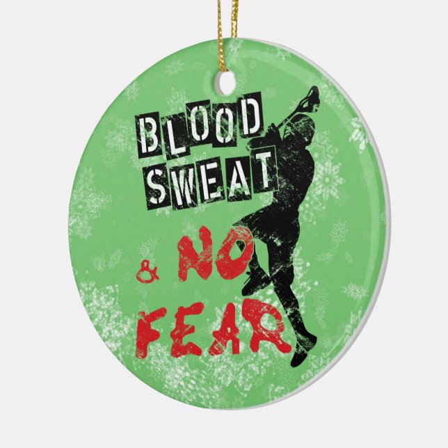 Enfeites de natal De Lacrosse, Suor De Sangue E Se (Esquerda)