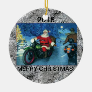 Enfeites de natal/papai noel em uma motocicleta