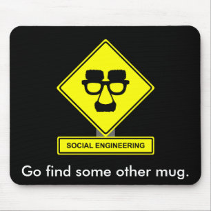 Engenharia social Mousepad