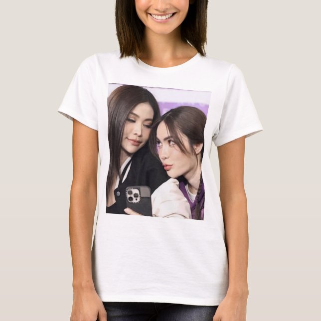 Engfa Waraha & Charlotte Austin Englot Camisetas T (Frente)