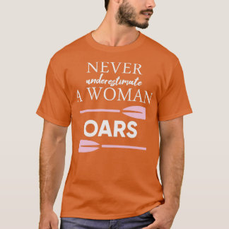 Engraçada Mulher Canoagem Com Camisa De Oars