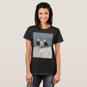 Engraçadas águias e camiseta básica para mulher