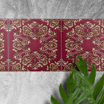 Enxertos e Curvas de Ouro Elegante em Vermelho Bor<br><div class="desc">Esse azulejo cerâmico apresenta um intricado design de espirais e curvas de ouros elegantes que se entrelaçam a um rico pano de fundo. O padrão simétrico expele um sentimento de luxo e sofisticação. A combinação da cor da burlagem quente com os detalhes do ouro cria uma estética real, fazer este...</div>