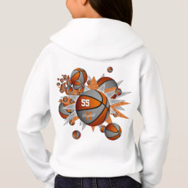 Equipe de cinza de laranja da menina cola bolas de