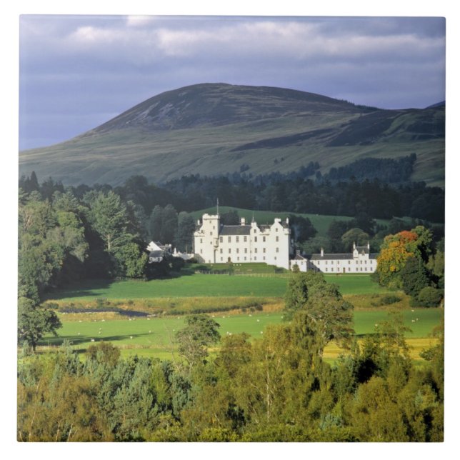 Escócia, Tayside, Blair Castle. Em uma esmeralda (Frente)