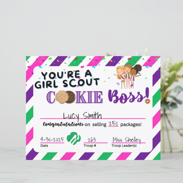 Escoteiro vendendo Prêmio do chefe (Em pé/Frente)