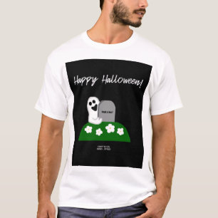 Espie uma camisa básica branca de homem fantasma
