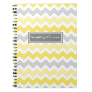Espiral Caderno cinzento das vigas do amarelo do