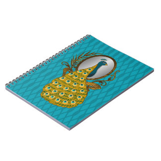 Espiral Caderno com o pavão que admira sua reflexão