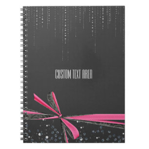 Espiral Caderno de Jornal com Laço Rosa e Fita Brilhante &