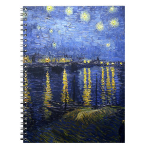 Espiral Noite estrelado de Van Gogh sobre o caderno de