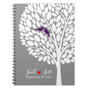 Espiral roxo do caderno do planejador do livro de hóspede