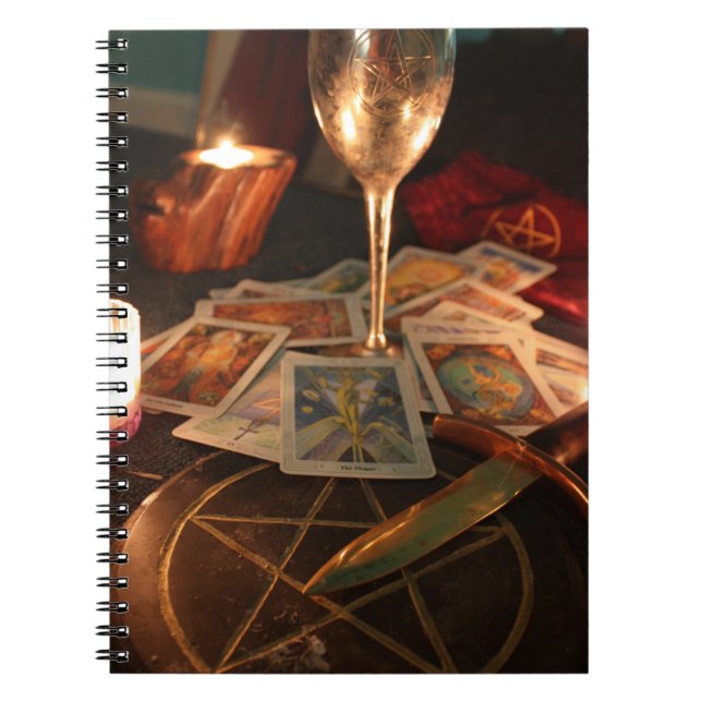 Espiral Witchs utiliza ferramentas o caderno (Frente)