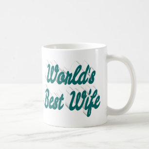 Esposa com caneca de café verde