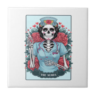 Esqueleto de Enfermeira Rosa Floral Carta Tarot Ha