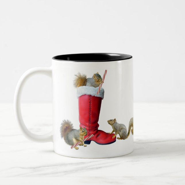 Esquilos na caneca da bota do papai noel (Esquerda)