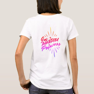 Esta camiseta básica feminina. afegã
