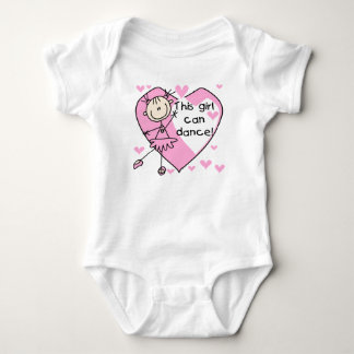 Esta garota dança camisetas e presentes