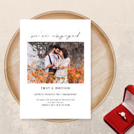 Estamos Envolvidos No Anúncio Do Noivado Fotográfi